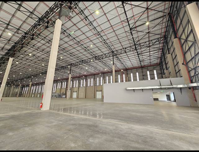 12,674M² WAREHOUSE TO LET IN LINBRO PARK